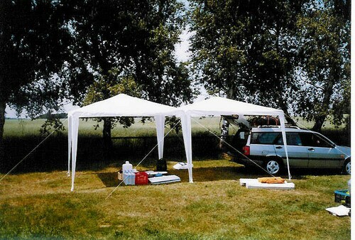 Ještě předtím, než přijede vlak, musí všechno stát.